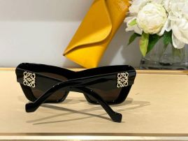 Picture of Loewe Sunglasses _SKUfw50080235fw
